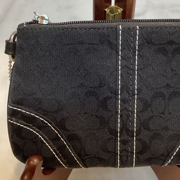 Coach Wristlet Bag Purse Signature Logo Classic Stitch Black Pouch - Picture 3 of 13